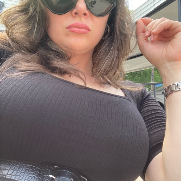 Meet your Posher, Jenni - Picture 9 of 10